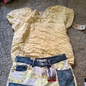 Girls Levi Shorts and Top